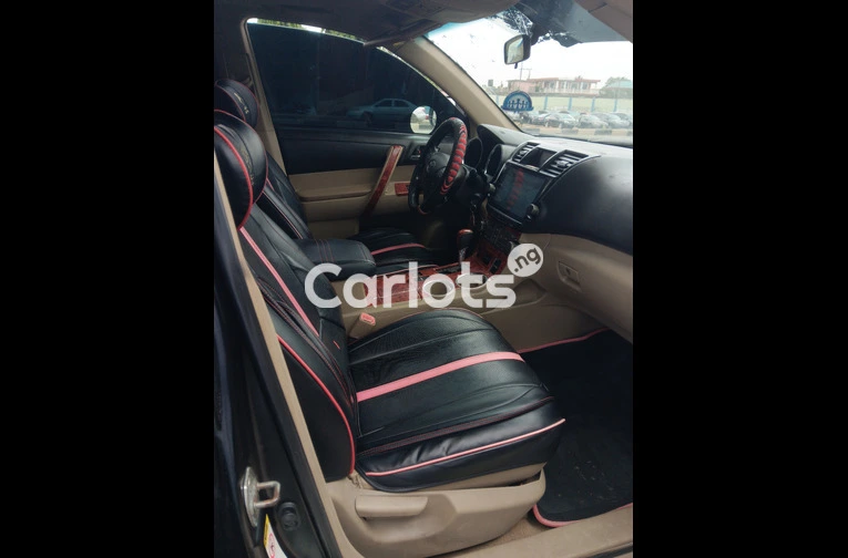 2010 Toyota Highlander Sport - 4/7