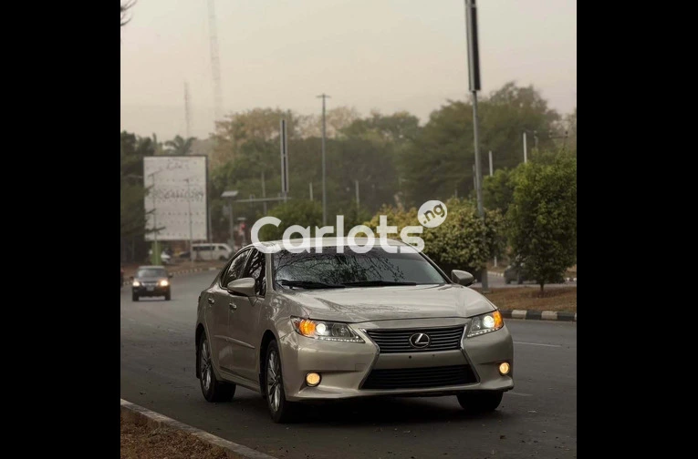 Foreign Used 2013 Lexus ES 350 - 3/7