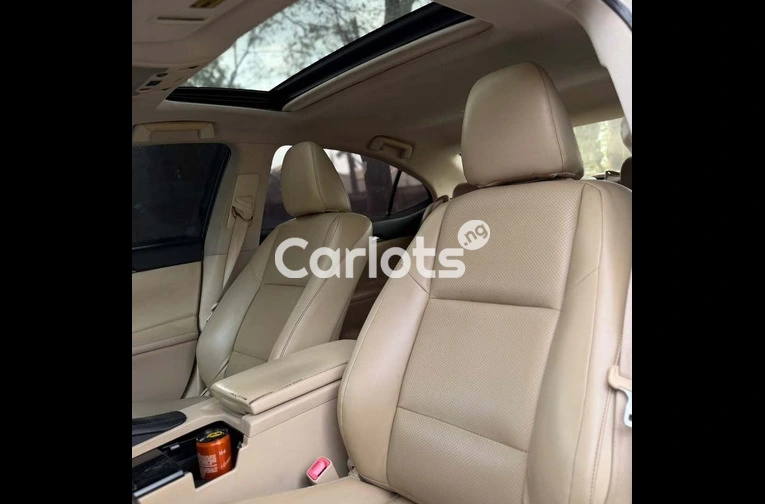 Foreign Used 2013 Lexus ES 350 - 5/7