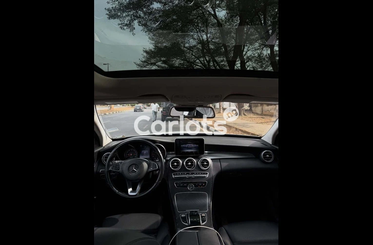 2016 Mercedes-Benz C300 - 4/7