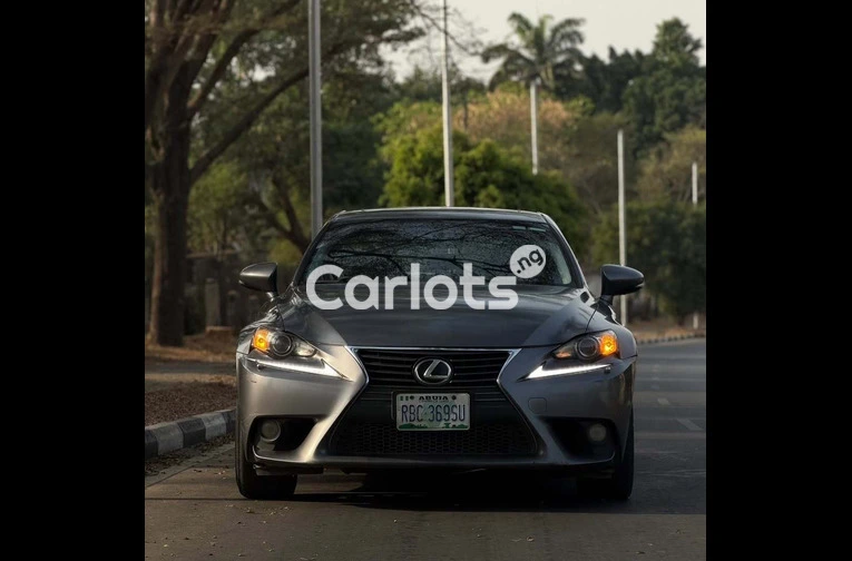 2014 Lexus IS250 - 2/7