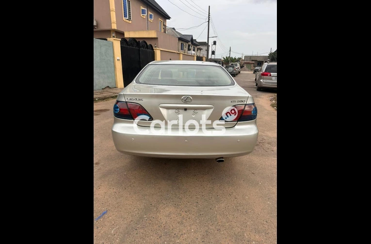 2004 Lexus Es330 - 2/7