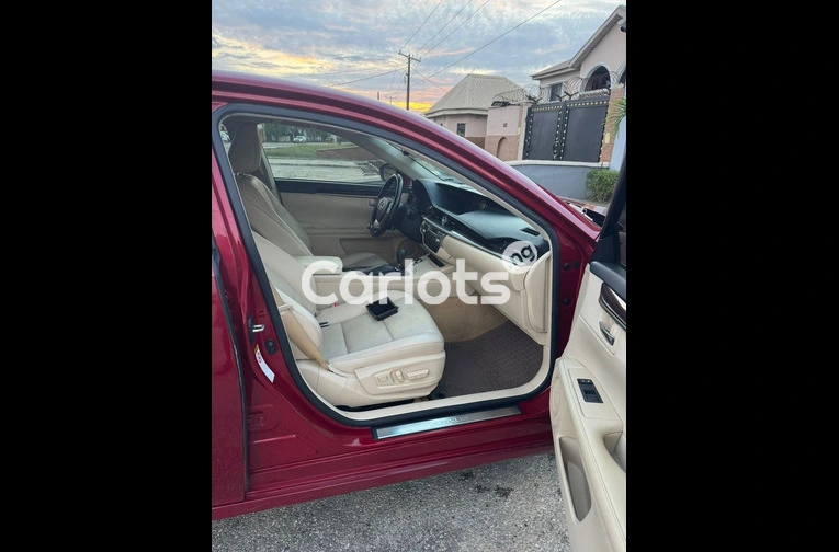 2013 Lexus ES 350 - 4/7