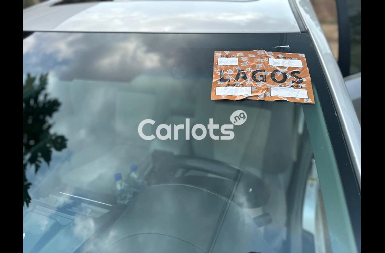 Toyota Camry 2014 XLE - 4/7