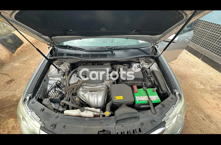 Toyota Camry 2014 XLE - 6/7