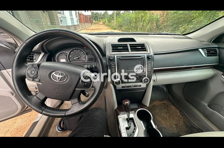 Toyota Camry 2014 XLE - 7/7