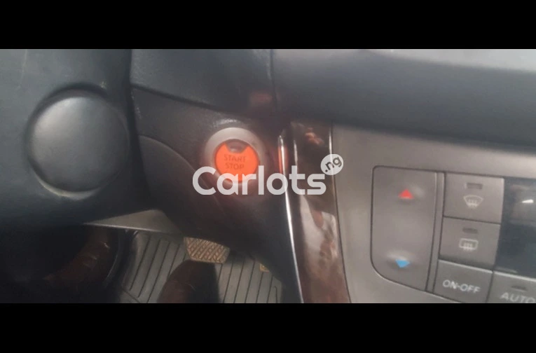 Used Nissan Sentra 2014 - 3/7