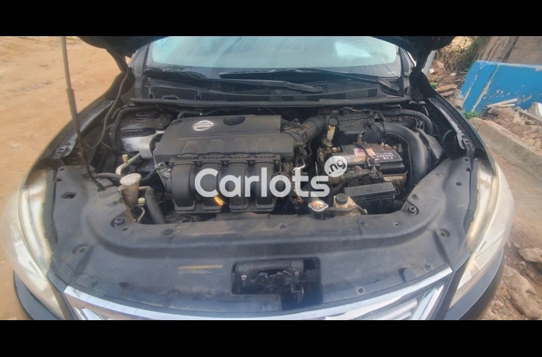 Used Nissan Sentra 2014 - 4/7