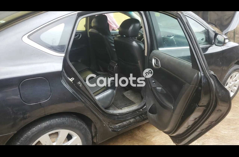 Used Nissan Sentra 2014 - 6/7