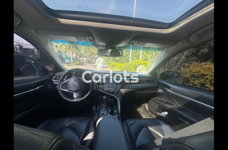 TOYOTA CAMRY XSE 2018 - 2/7