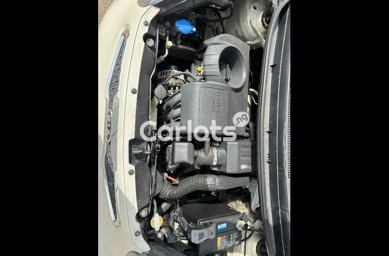 KIA MORNING 2012 - 2/6