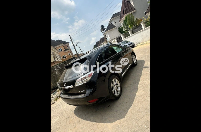 Lexus RX350 2010 Full Option - 6/7