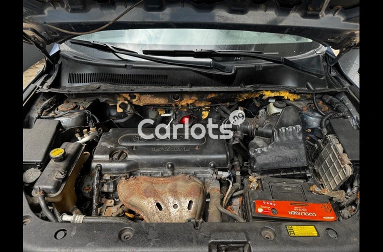 CLEAN REGISTERED 2008 TOYOTA RAV4 FULL OPTION - 3/7