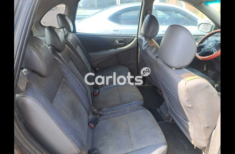 Cheap Nissan Almera Tino 2004 Model (Manual) - 3/7