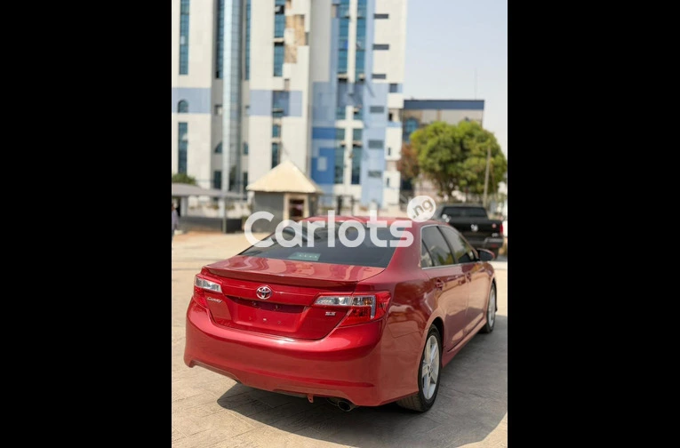 Foreign used Toyota Camry SE 2014 model