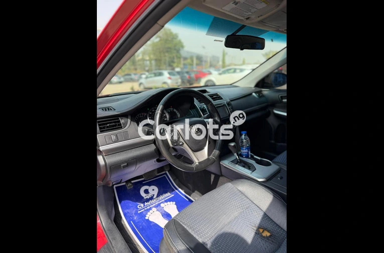 Foreign used Toyota Camry SE 2014 model - 5/7