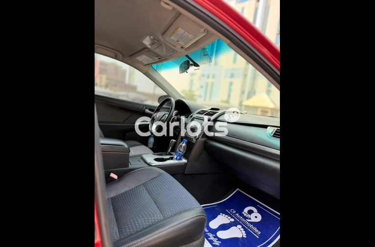 Foreign used Toyota Camry SE 2014 model - 6/7