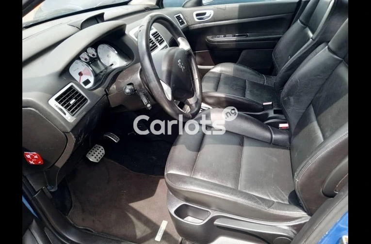 Neatly used 2005 Volkswagen Peugeot 307 - 3/5