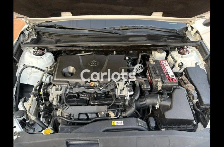 2019 TOYOTA CAMRY LE - 7/7