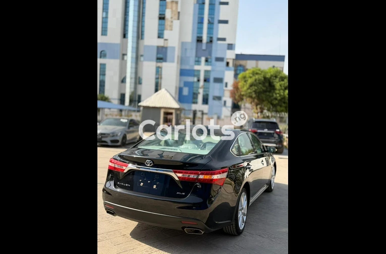 Foreign used 2014 Toyota Avalon XLE model - 5/7