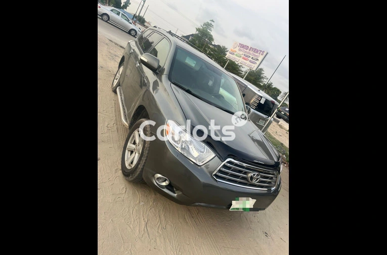 TOKS STANDARD 2010 TOYOTA HIGHLANDER LIMITED