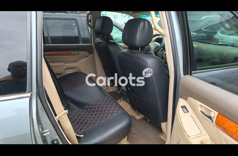 BELGIUM GRADE 2005 LEXUS GX470 FULL OPTION - 4/7