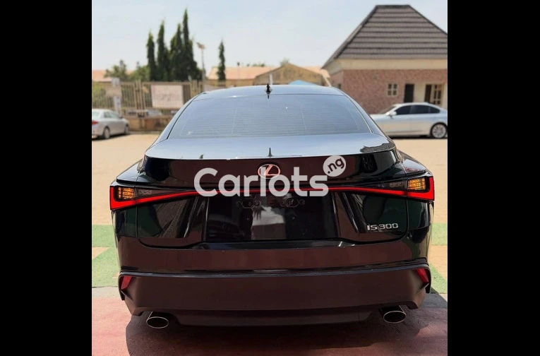 FOREIGN USED 2024 LEXUS IS300 - 7/7