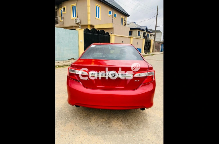 Sharp Toyota Camry  XLE 2014