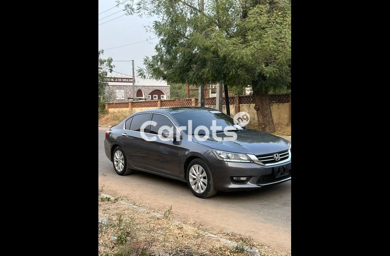 HONDA ACCORD 2013 - 7/7