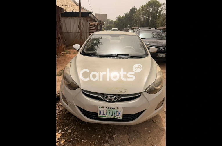 2014 HYUNDAI ELANTRA