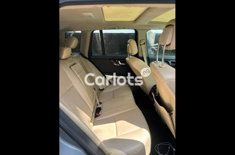 2013 MERCEDES BENZ GLK350 FULL OPTION - 3/6