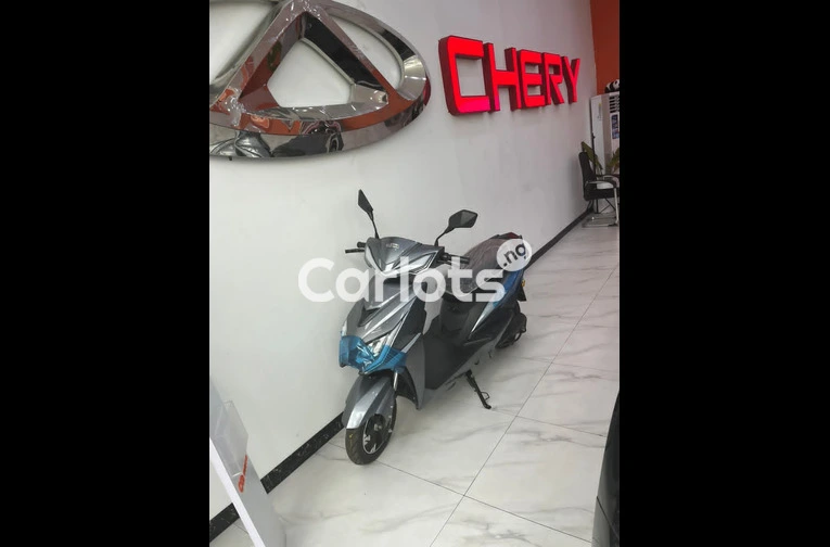 2024 5000W 72V 60ah Genuine Talaria Sting R - 1/5