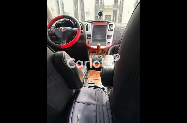 2009 LEXUS RX350 - 3/7