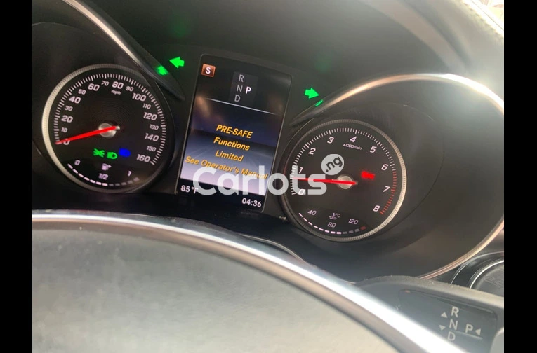 2017 Mercedes Benz GLC300 Coupe 4matic - 4/7