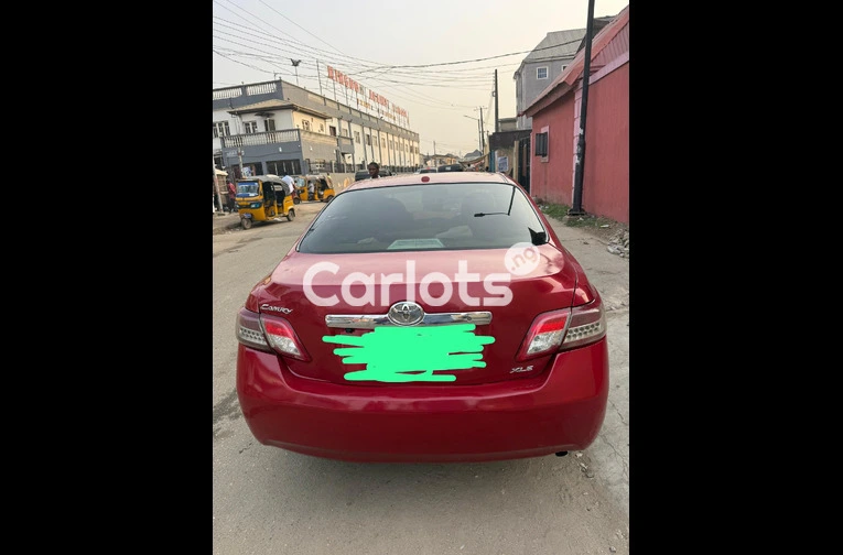 2010 Toyota Camry muscle XLE - 7/7