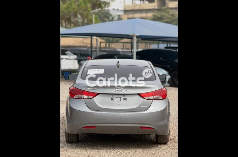 2012 HYUNDAI ELANTRA - 5/7