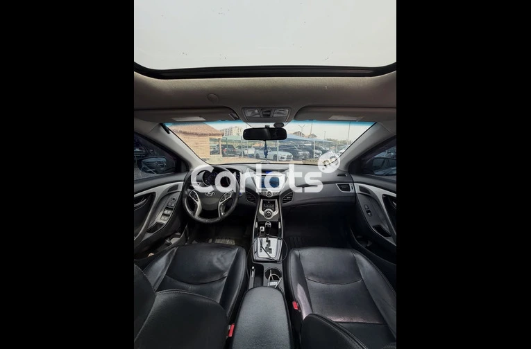 2012 HYUNDAI ELANTRA - 7/7