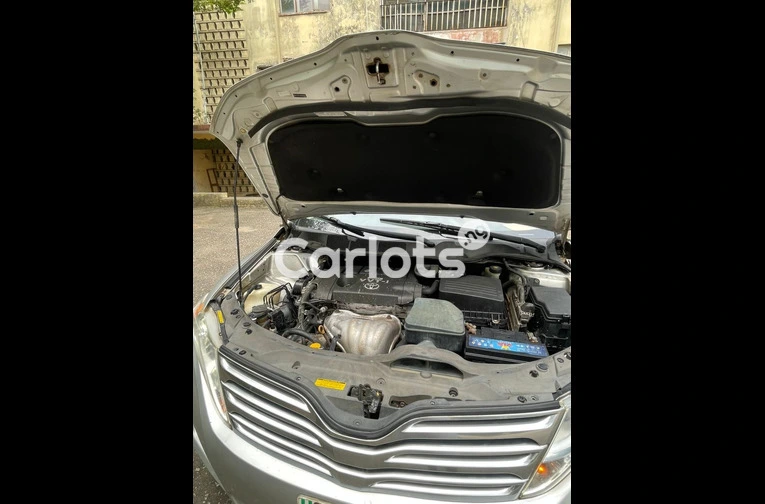 BELGIUM GRADE 2010 TOYOTA VENZA XLE AWD V4 - 5/7