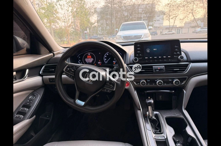 2019 KEYLESS HONDA ACCORD - 2/7