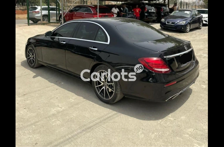 2017 MERCEDES BENZ E300 FULL OPTION - 6/7