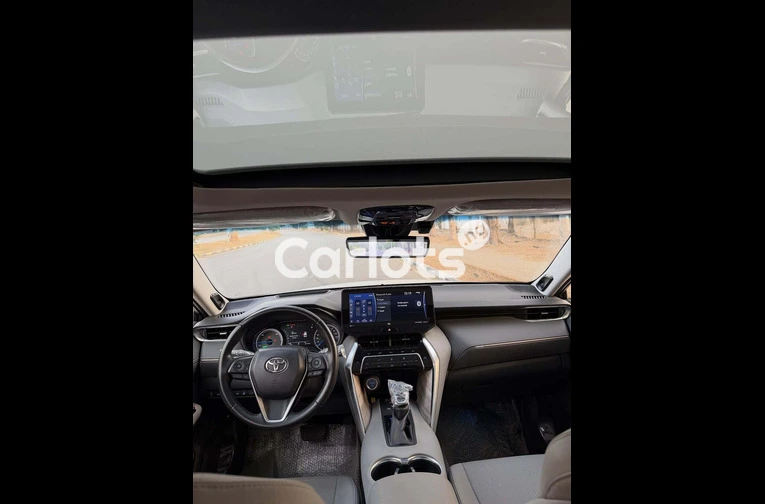 Foreign Used 2022 Toyota Venza - 5/7