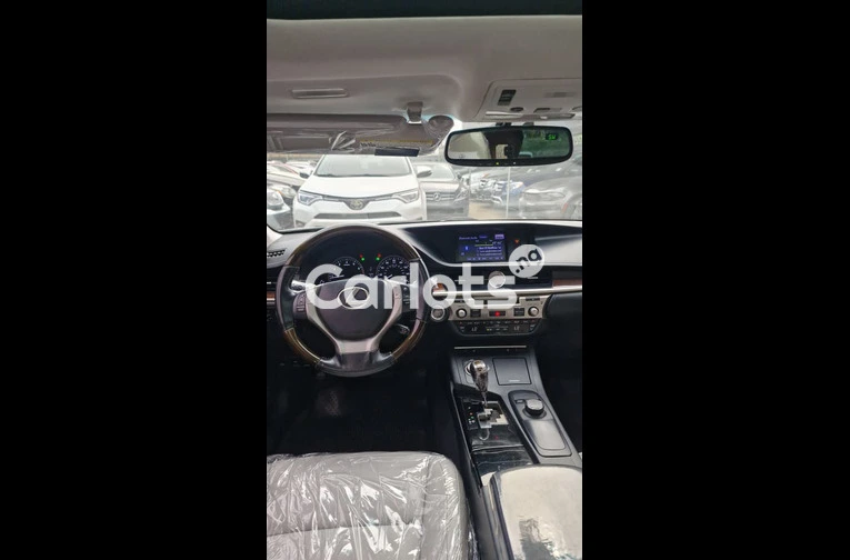 Lexus ES350 2008 Full Option - 2/7