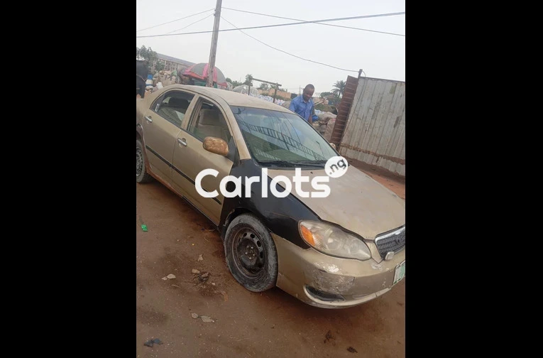 Cheap 2006 Toyota Corolla First Body - 1/6