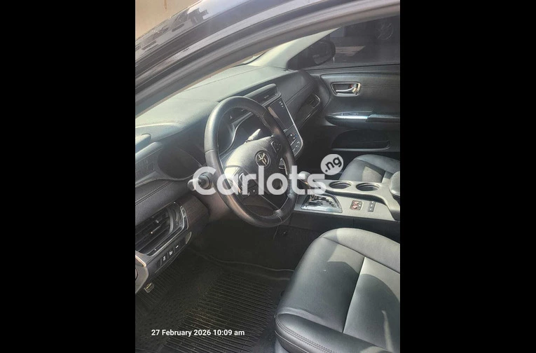 2016 Avalon XLE - 3/7