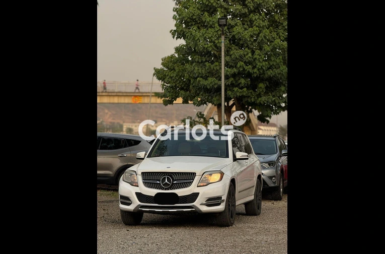 2013 MERCEDES BENZ GLK350 FULL OPTION