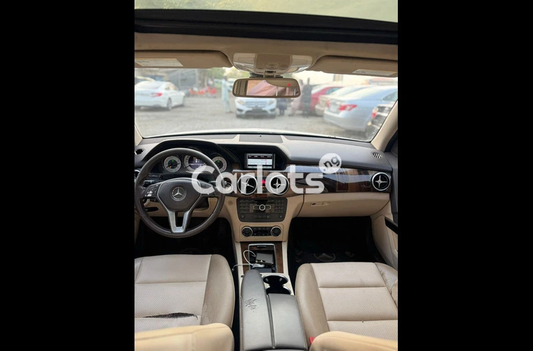 2013 MERCEDES BENZ GLK350 FULL OPTION - 2/4