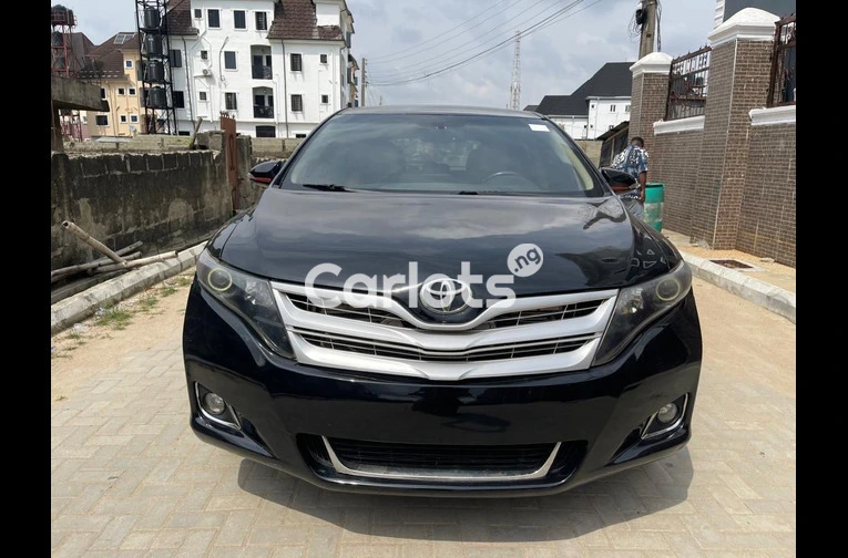 2011 KEYLESS TOYOTA VENZA - 1/5