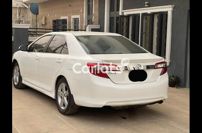 2013 TOYOTA CAMRY - 5/6