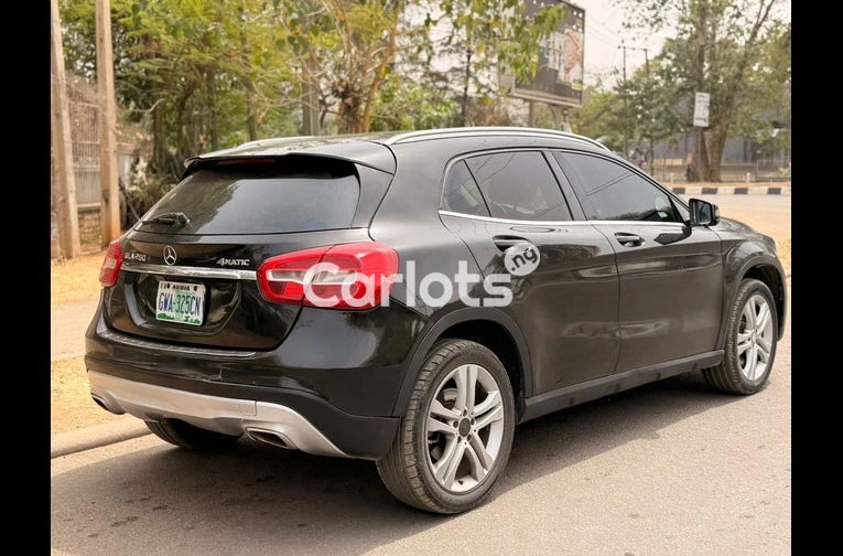 2015 MERCEDES GLA250 - 6/7