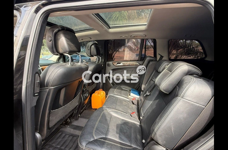 2017 MERCEDES BENZ GLS450 FULL OPTION - 4/6